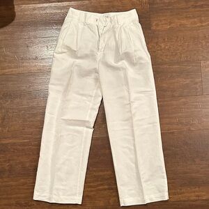 GAP Woman’s White Chinos